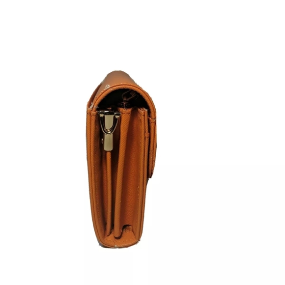 Prada Saffiano Clutch 100% Authentic - Picture 4 of 8